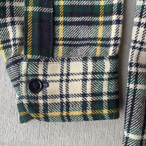 Vintage Woolrich Men's wool Plaid Flannel Shacket Medium - Picture 3 of 5